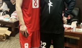 辛巴吃瓜直播视频,揭秘娱乐圈幕后风云