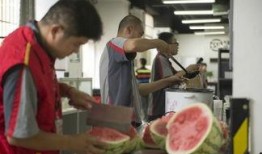 带你吃瓜快递小哥,揭秘带你吃瓜背后的故事