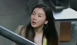 黑衣妹子吃瓜,揭秘娱乐圈幕后真相