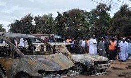 吃瓜视频车祸现场,吃瓜视频记录车祸现场，现场画面触目惊心