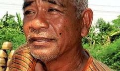 威猛大叔吃瓜视频