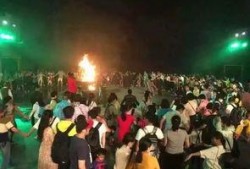 吃瓜狂欢日,全民娱乐盛宴，揭秘娱乐圈幕后风云