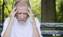 老人吃瓜突然死亡