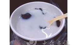 古茗奶茶吃瓜,揭秘奶茶界的“瓜田李下”