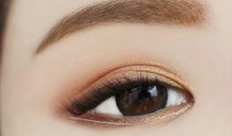 吃瓜少女怎么画眼影,打造清新自然妆容