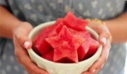 蓝星星吃瓜,蓝星星的瓜田奇遇记