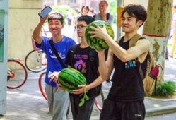 学校吃瓜资源,揭秘校园美食背后的故事