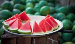 拆箱吃瓜,一场别开生面的“吃瓜”盛宴