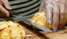 蜜瓜面包怎么吃,创意搭配，美味新体验