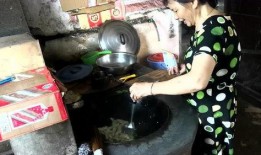 农村公婆吃瓜视频,揭秘农村生活趣味瞬间