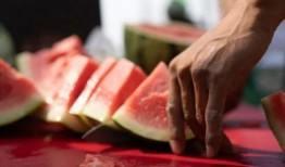 1.2 万吃瓜,揭秘网络热点的背后真相