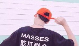 可爱头像男孩吃瓜图片