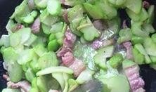 佛手瓜红烧怎么吃,家常美味，营养丰富的健康佳肴