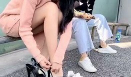 黑衣妹子吃瓜,揭秘娱乐圈幕后真相