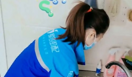 女外卖员吃瓜,揭秘外卖行业幕后故事