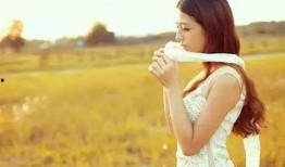 花铃太太吃瓜,花铃太太的瓜田奇遇记