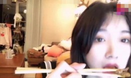 女主直播吃瓜系统,女主解锁神秘系统，瓜田里翻出娱乐圈风云